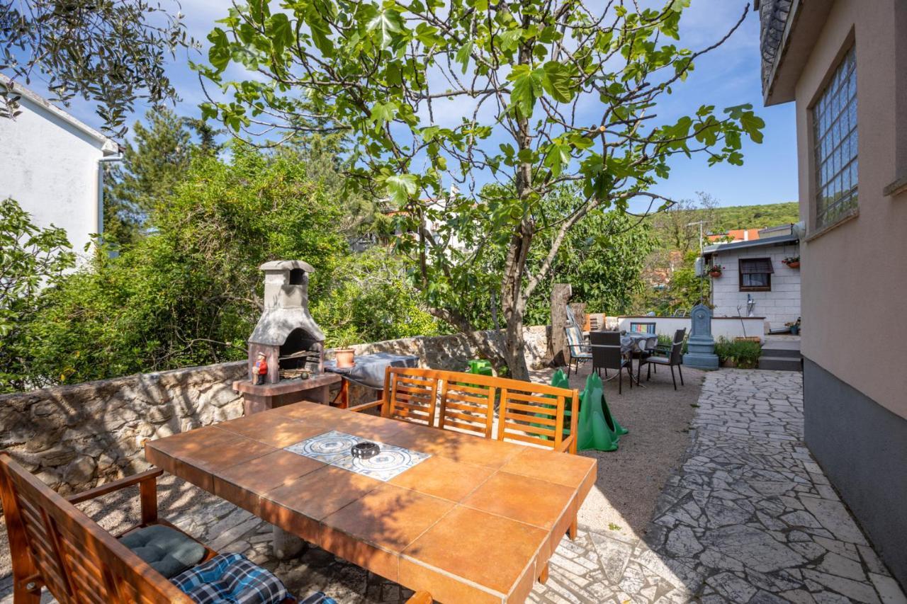 Apartment Ivica Punat Exterior photo